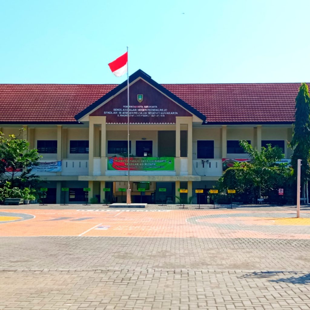 SMP Negeri 5 Surakarta menuju Sekolah Adiwiyata